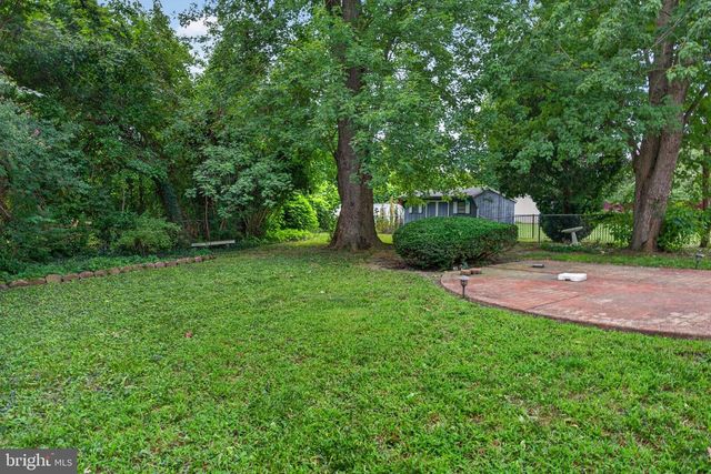 611 LAKESIDE DR, Salisbury, MD 21801