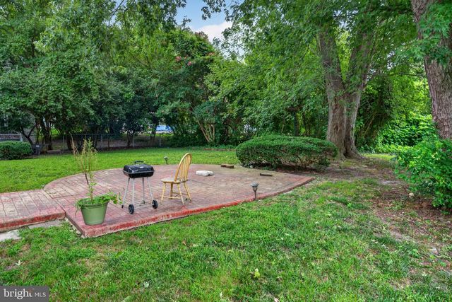 611 LAKESIDE DR, Salisbury, MD 21801