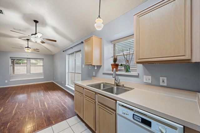 304 Odell Street, Cleburne, TX 76033