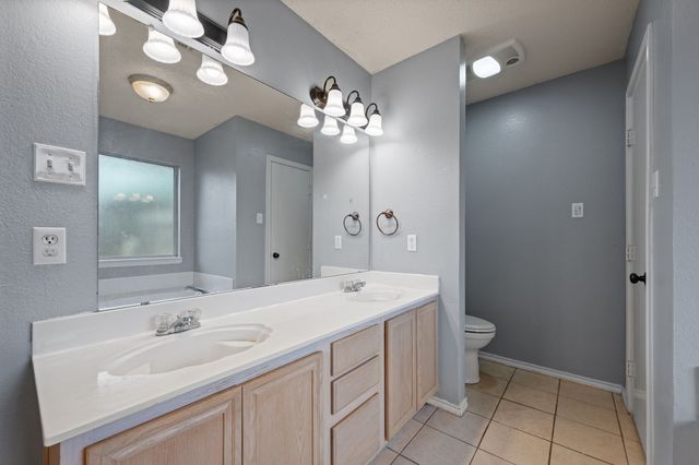 304 Odell Street, Cleburne, TX 76033