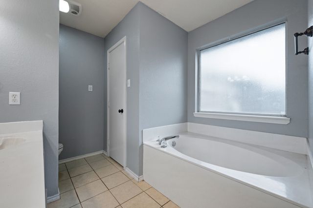 304 Odell Street, Cleburne, TX 76033