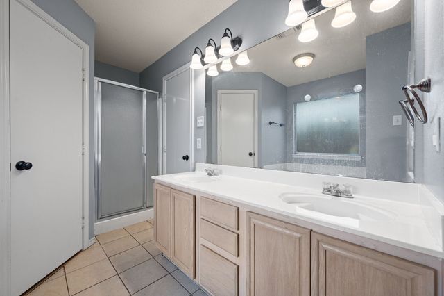 304 Odell Street, Cleburne, TX 76033