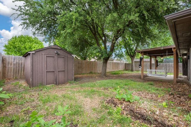 304 Odell Street, Cleburne, TX 76033