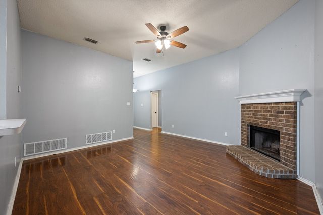 304 Odell Street, Cleburne, TX 76033