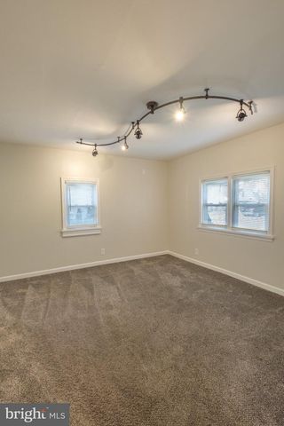 1002 WALNUT ST, Burlington, NJ 08016