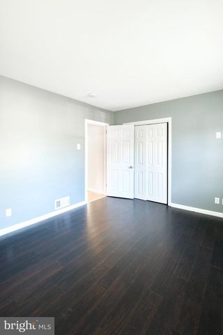1002 WALNUT ST, Burlington, NJ 08016