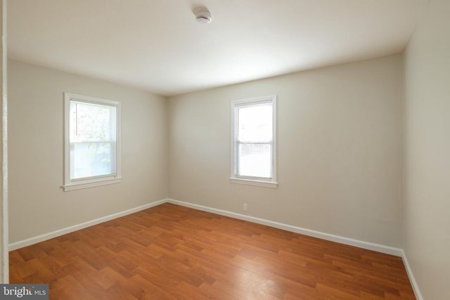 1002 WALNUT ST, Burlington, NJ 08016