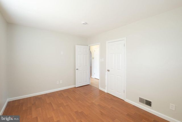 1002 WALNUT ST, Burlington, NJ 08016