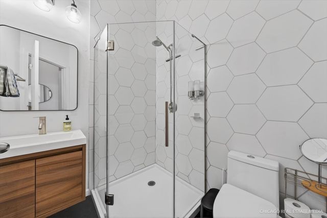 2546 W Washington Boulevard 2W, Chicago, IL 60612