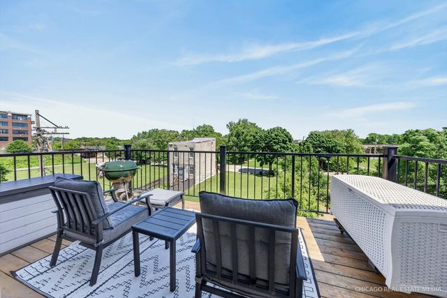 2546 W Washington Boulevard 2W, Chicago, IL 60612