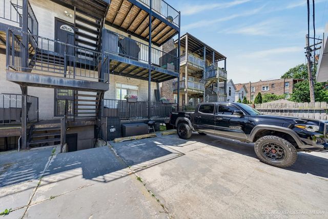 2546 W Washington Boulevard 2W, Chicago, IL 60612