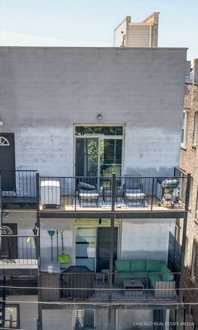 2546 W Washington Boulevard 2W, Chicago, IL 60612