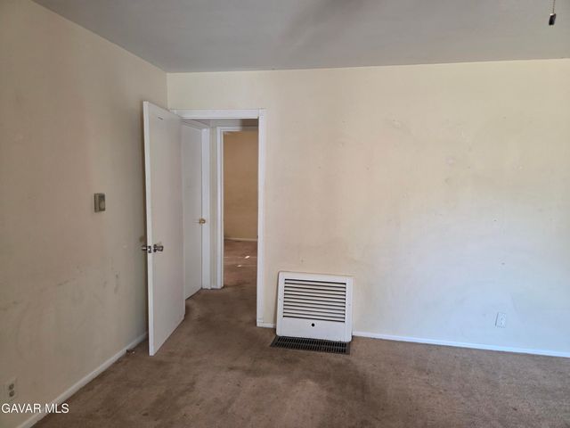 411 W Avenue J7, Lancaster, CA 93534