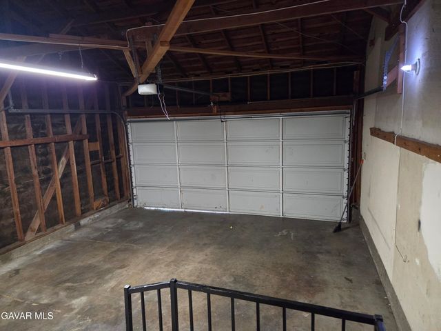 411 W Avenue J7, Lancaster, CA 93534