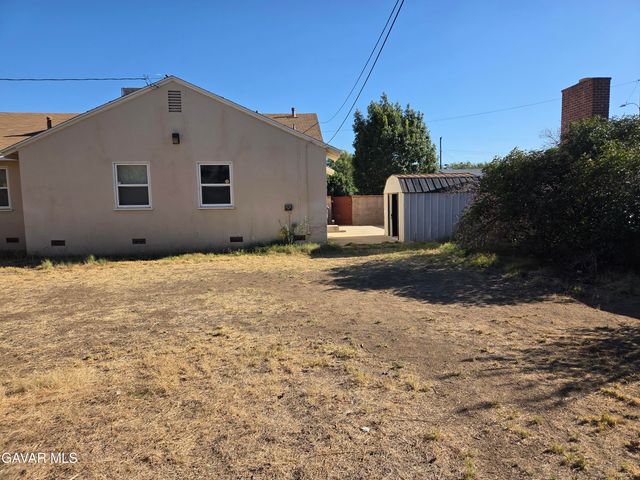 411 W Avenue J7, Lancaster, CA 93534