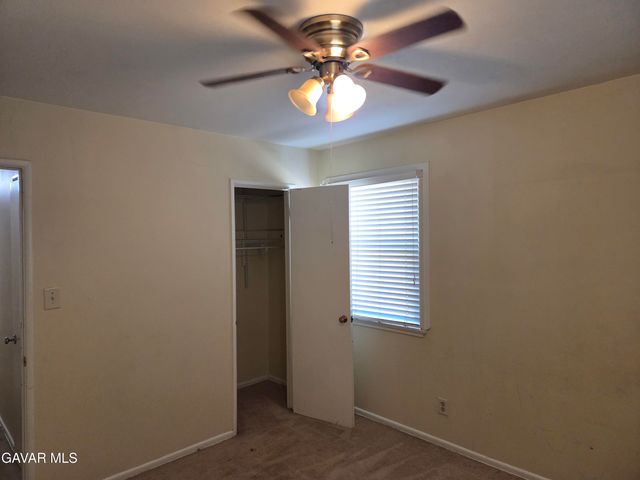 411 W Avenue J7, Lancaster, CA 93534