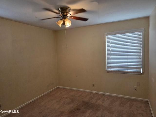411 W Avenue J7, Lancaster, CA 93534