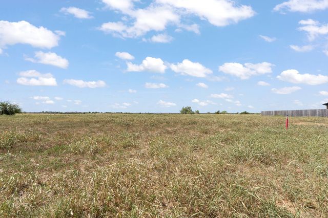 1827 Sudbury Drive, Cleburne, TX 76033
