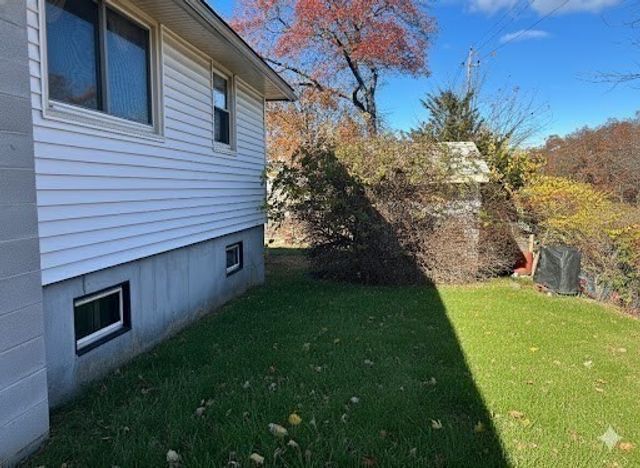 5 Lafayette Ave, Lawrence, MA 01843