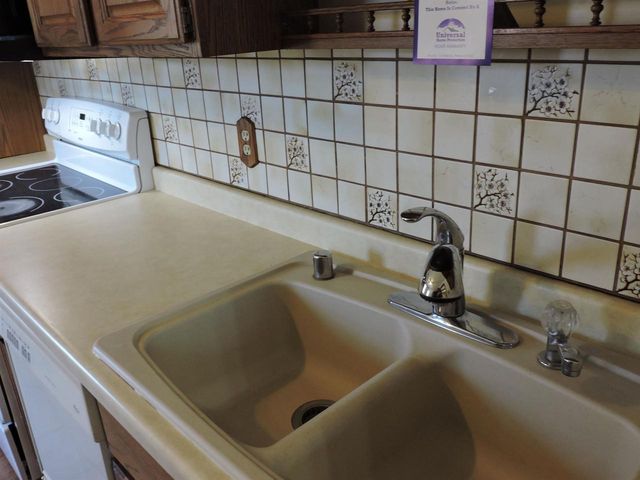 464 Ruggles Street, Fond Du Lac, WI 54935