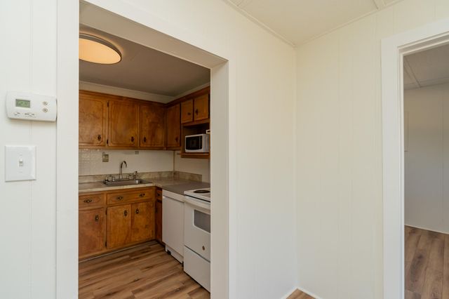 13 Circle Drive, Rossville, GA 30741