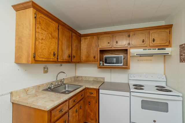 13 Circle Drive, Rossville, GA 30741