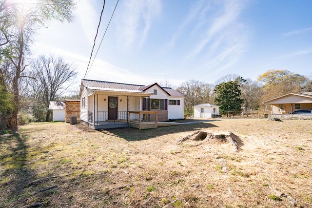 13 Circle Drive, Rossville, GA 30741