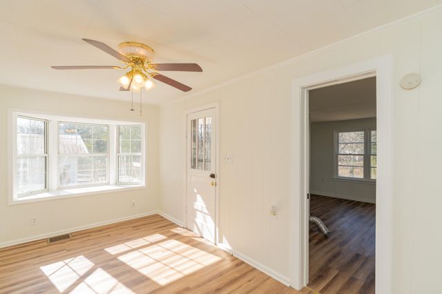 13 Circle Drive, Rossville, GA 30741