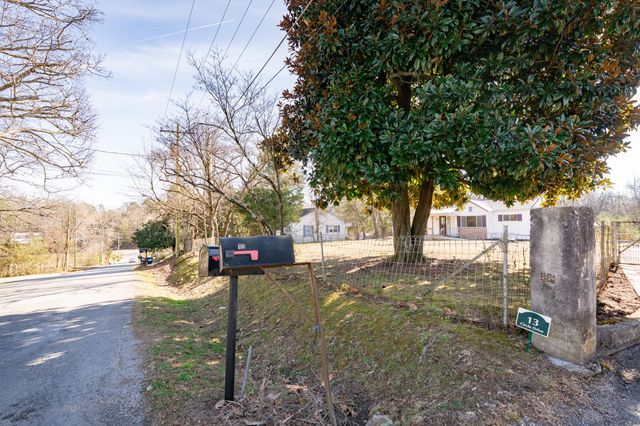 13 Circle Drive, Rossville, GA 30741