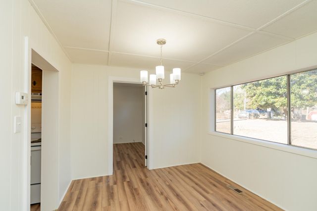 13 Circle Drive, Rossville, GA 30741