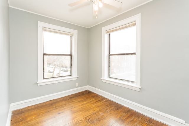 6959 S Paxton Avenue 1D, Chicago, IL 60649