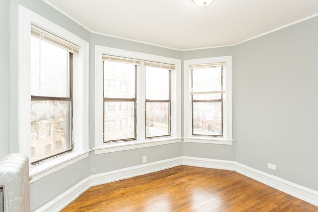 6959 S Paxton Avenue 1D, Chicago, IL 60649