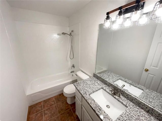 19516 Danforth Farms Boulevard, Edmond, OK 73012