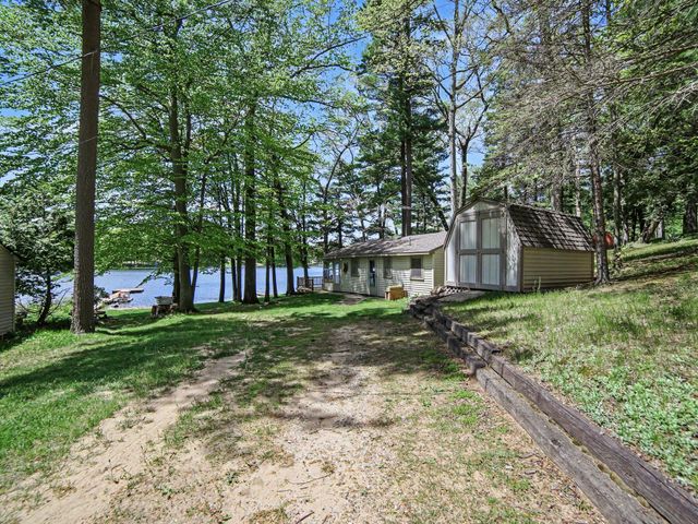 9031 Acorn Drive, Greenwood Twp, MI 49425