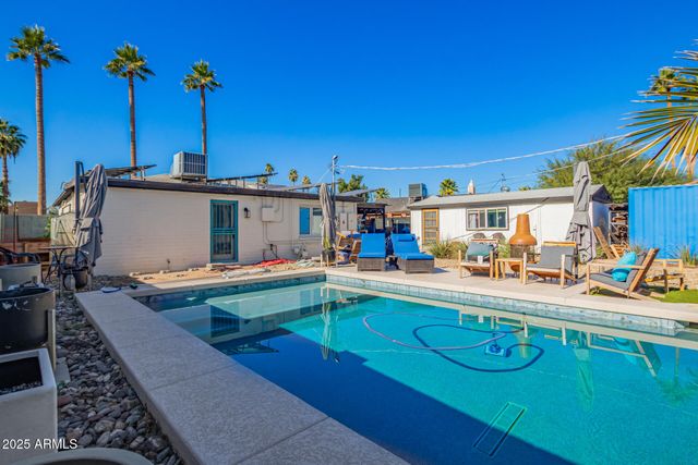 3327 N 18TH Avenue, Phoenix, AZ 85015