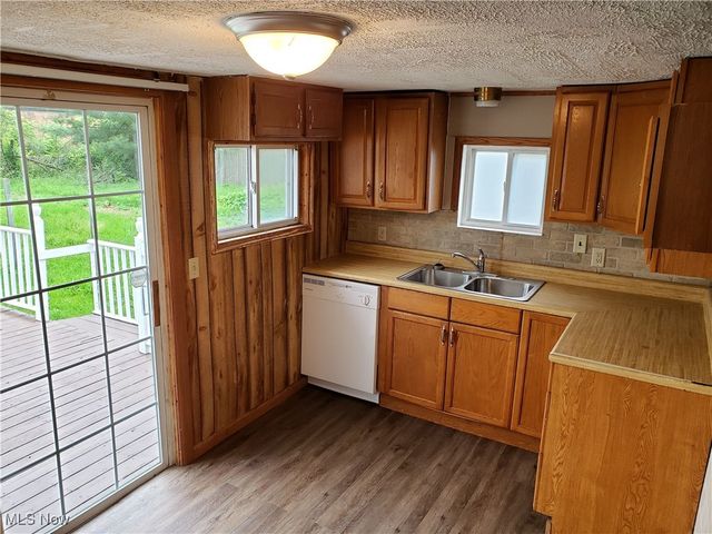 2319 E 29th Street, Lorain, OH 44055