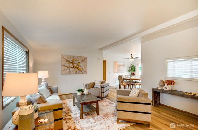 3112 201st Place SW, Lynnwood, WA 98036