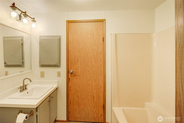 3112 201st Place SW, Lynnwood, WA 98036