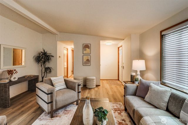 3112 201st Place SW, Lynnwood, WA 98036
