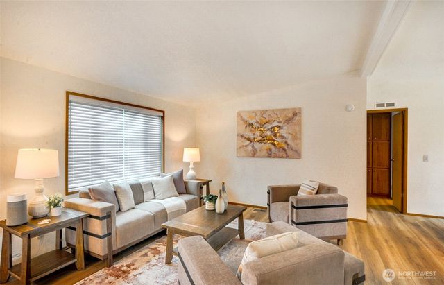 3112 201st Place SW, Lynnwood, WA 98036