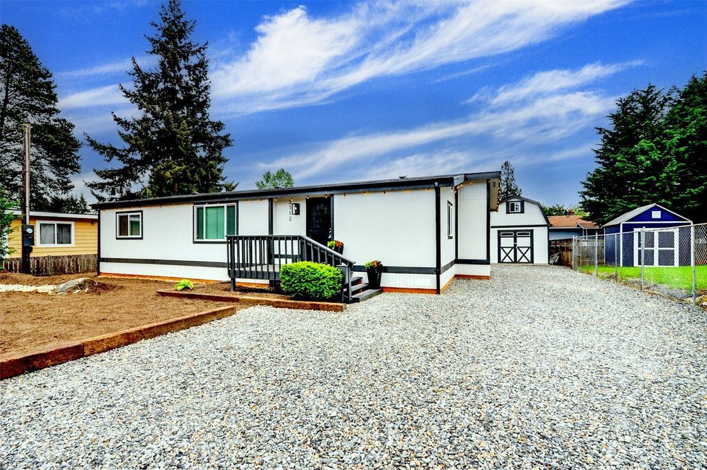 3112 201st Place SW, Lynnwood, WA 98036