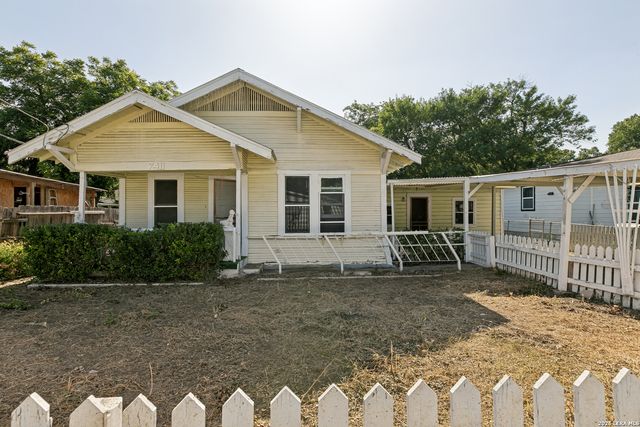 7411 MARY ABBOTT ST, San Antonio, TX 78221