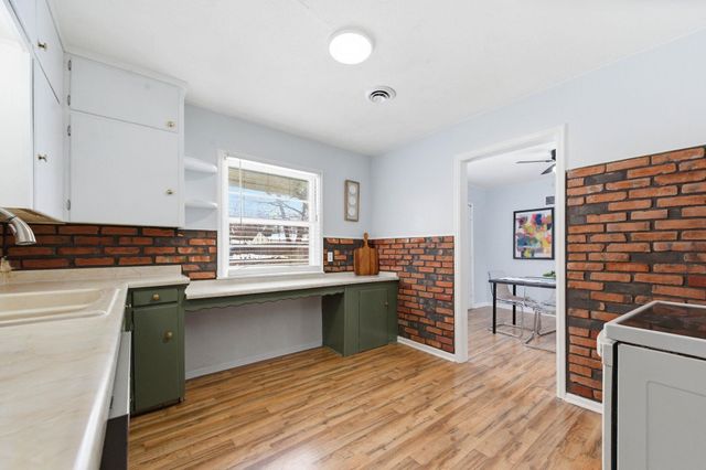 1714 S Clifton Ave, Wichita, KS 67218