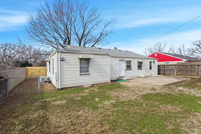 1714 S Clifton Ave, Wichita, KS 67218