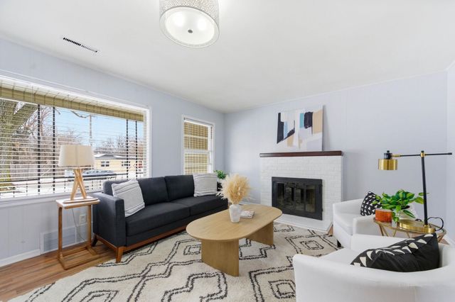 1714 S Clifton Ave, Wichita, KS 67218