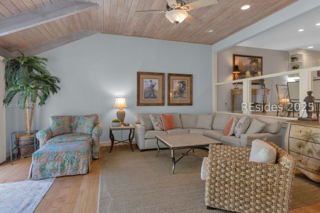 70 Plantation Dr Apt 174, Hilton Head Island, SC 29928