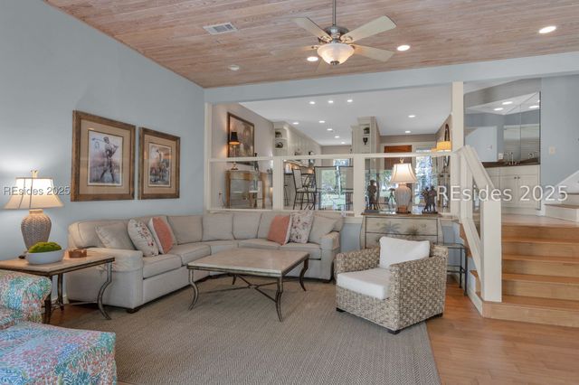 70 Plantation Dr Apt 174, Hilton Head Island, SC 29928