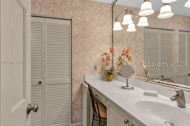 70 Plantation Dr Apt 174, Hilton Head Island, SC 29928