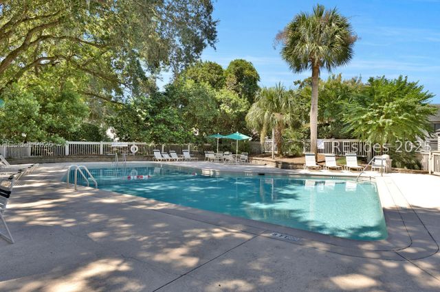 70 Plantation Dr Apt 174, Hilton Head Island, SC 29928