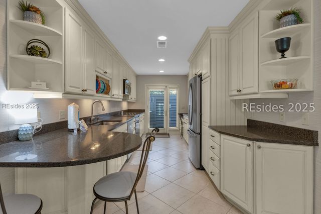 70 Plantation Dr Apt 174, Hilton Head Island, SC 29928